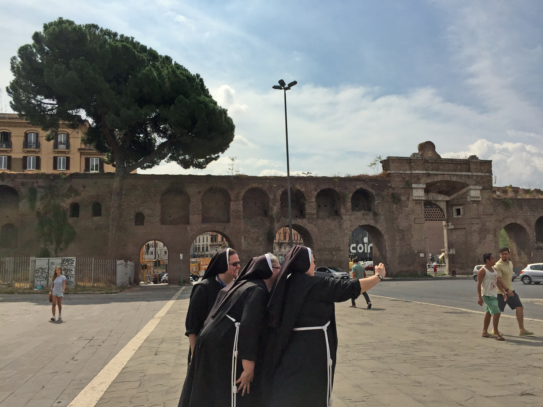 Barb Arland-Fye Franciscan Sisters of Christ the Divine Teacher, Davenport, take a “selfie” during The Catholic Messenger Pilgrimage in Rome. From left are Sister Seraphin Beck, Mother Susan Rueve and Sister M. Anthony Worrell.   